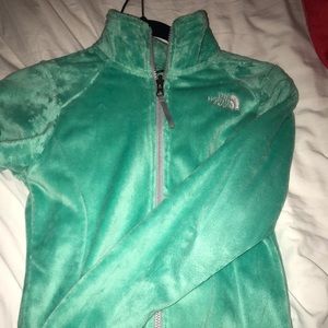 NorthFace Girls cozy sweater